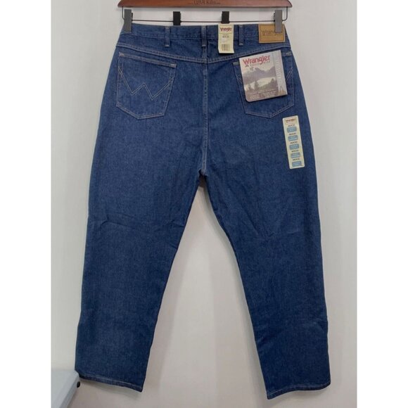 Wrangler Rugged Wear Classic Fit Bootcut Denim Dark Blue Mens 46x30 New - Picture 2 of 12